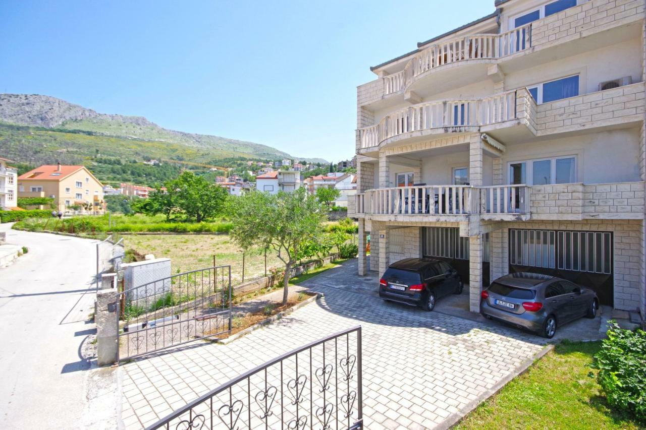 Manuela Apartman Podstrana Kültér fotó
