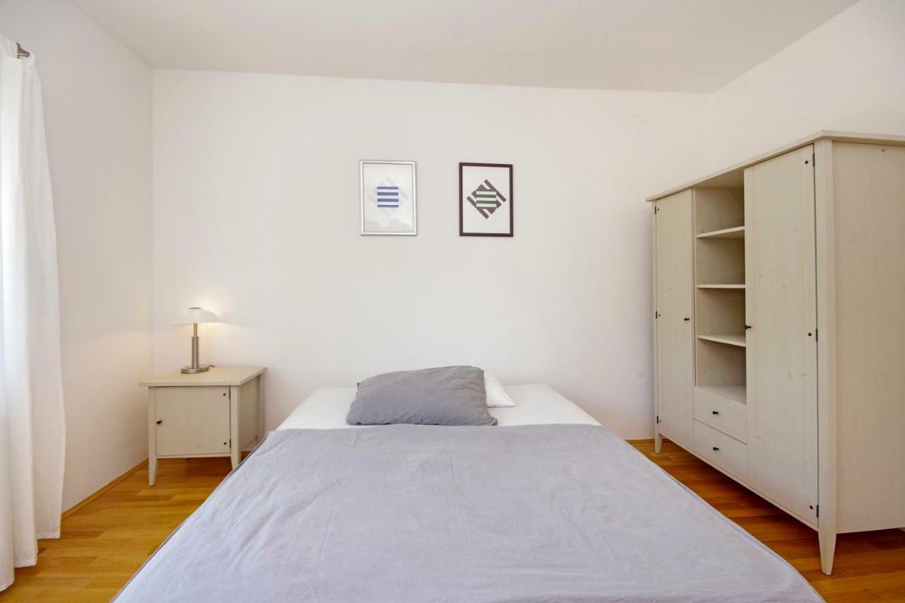 Manuela Apartman Podstrana Kültér fotó